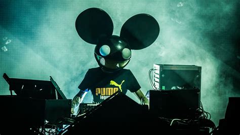 Deadmau5 talking stick Access to the latest news, music, exclusive photos, videos, upcoming events as well as tickets, products and fantastic giveaways! Join now!Deadmau5July 17, 2015